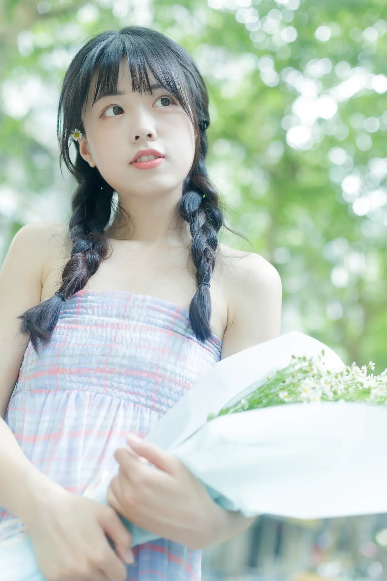 [YITUYU] 2022.08.12 Vol.1688 – Summer is the smell of chamomile Cute bubbles#[33P]-31